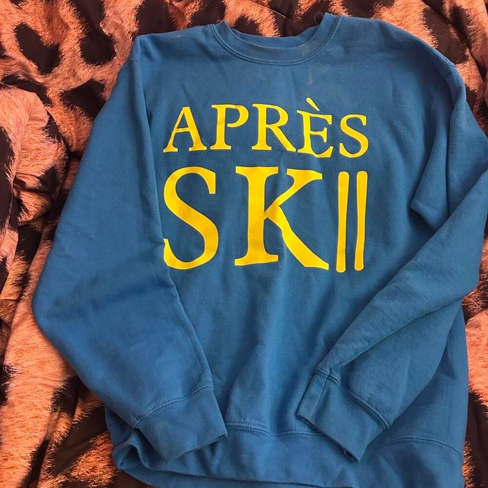 Unbranded Women's Blue Sweatshirt